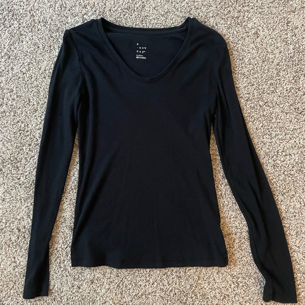 a new day Women's Classic Black Long Sleeve Tee